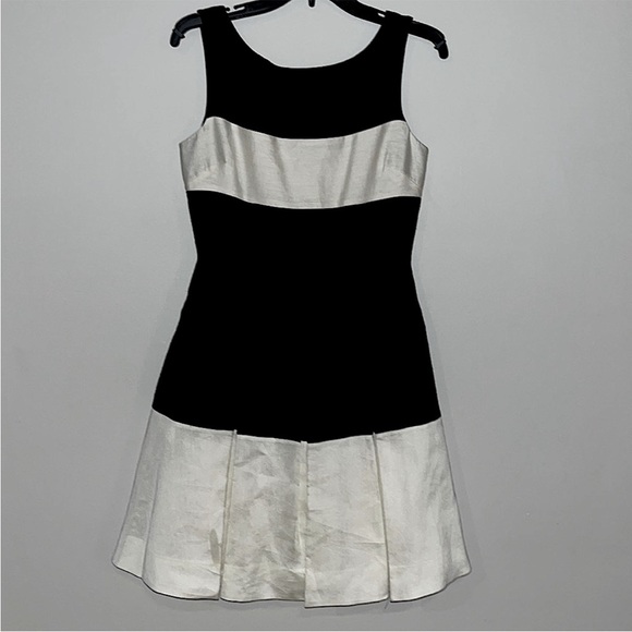 Kate spade black ivory sleeveless pleated dress sz 4 - Picture 3 of 14